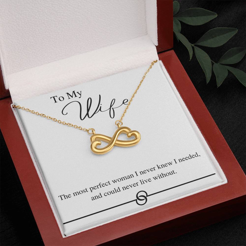 Beautiful "Perfect Woman" Interlocking hearts necklace
