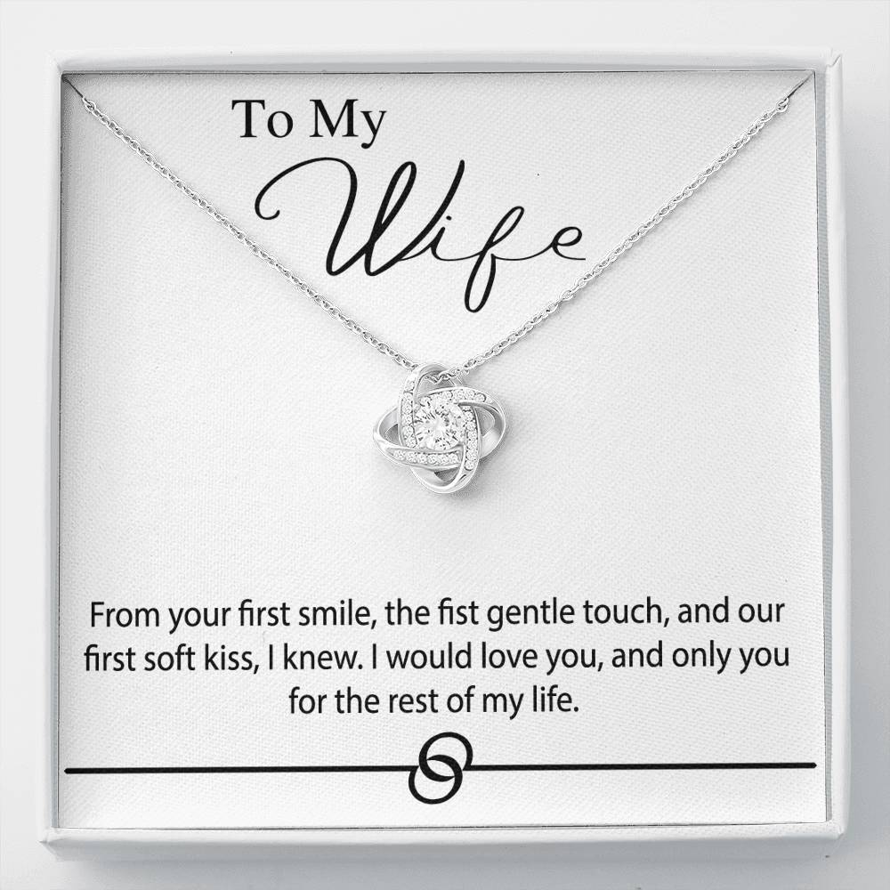 Beautiful "First Smile" Love Knot Necklace